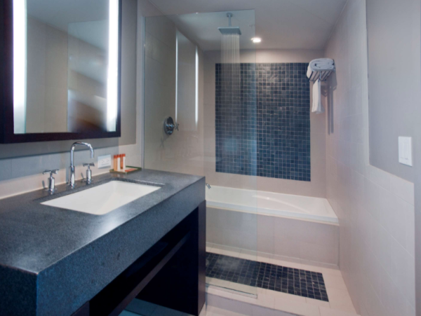 Beachfront Condo with Ocean Views & Luxurious Amenities in Sunny Isles Beach